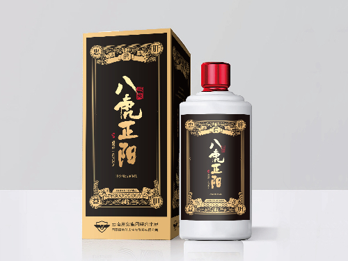 一生豪邁凌云壯志，四海情誼醇香搖曳！八虎正陽保健酒包裝設(shè)計(jì)